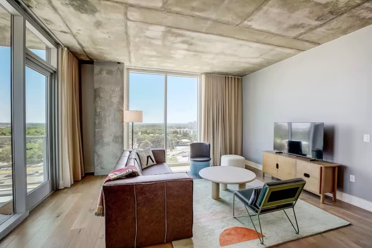 Condo 1504 interior